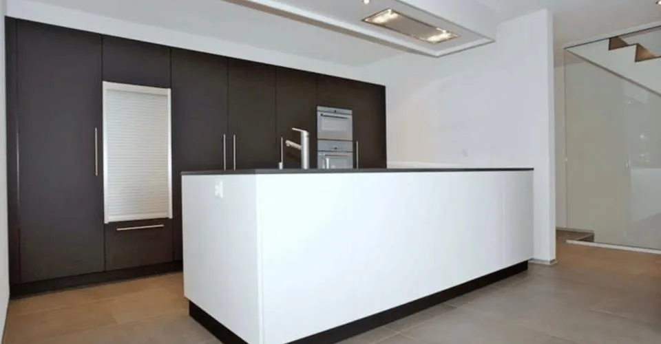 Neubau 2027: 150 m² Wohnfläche auf zwei Etagen, offene Galerie mit freistehender Badewanne und Minergie-Standard