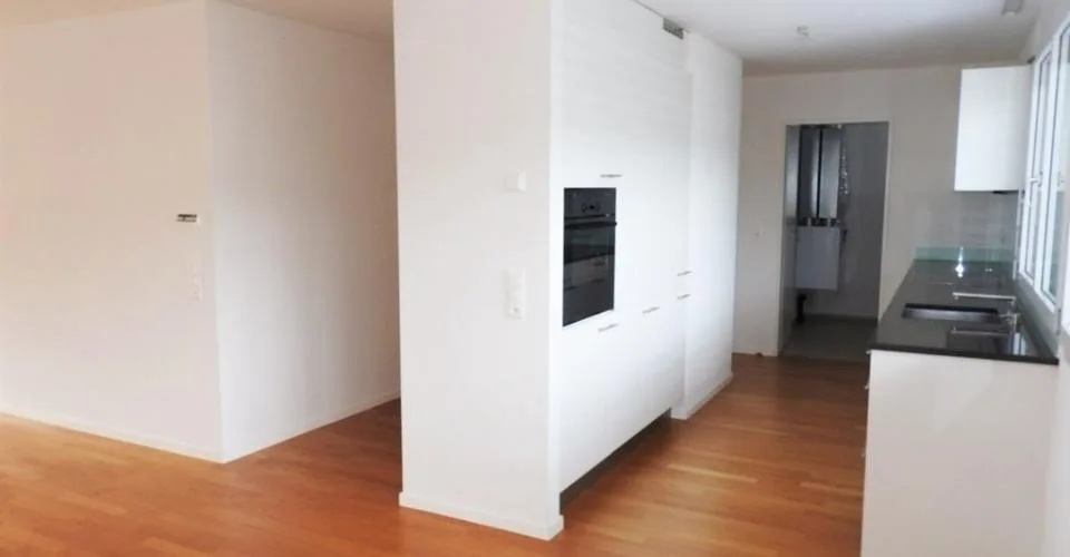 Moderne 3.5 Zimmerwohnung in der Überbauung Le Pont