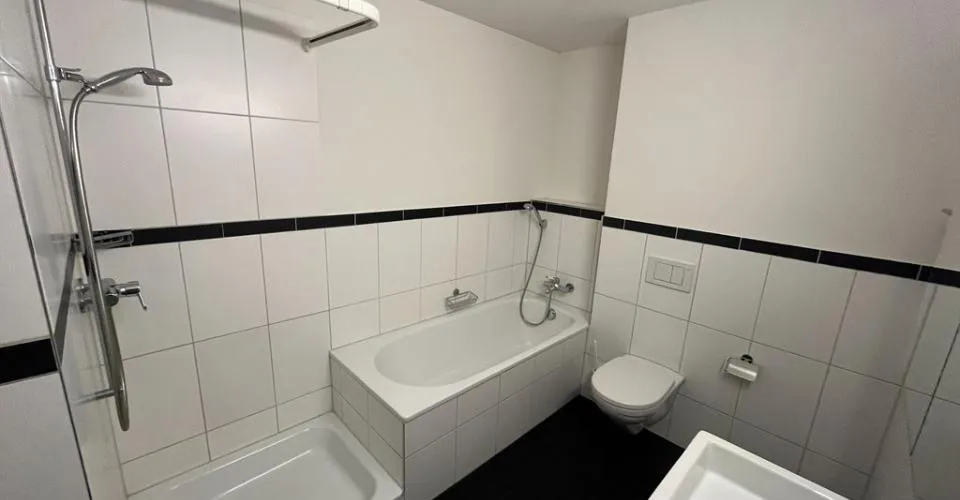 Modernes Wohnen an bester Lage im schönen Altdorf
