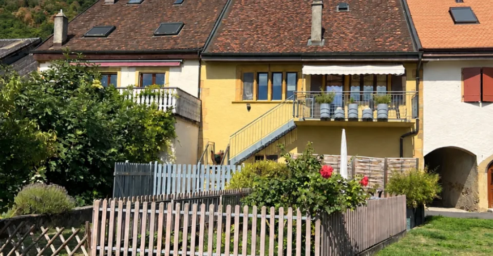 Charaktervolles Dorfhaus mit Garten und geräumigen Räumen – Foto 16 von 26