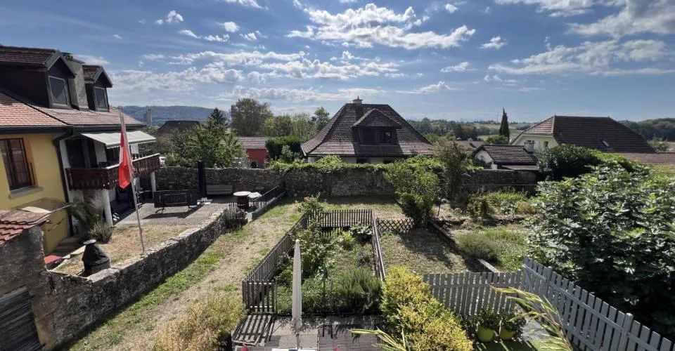 Charaktervolles Dorfhaus mit Garten und geräumigen Räumen – Foto 19 von 26