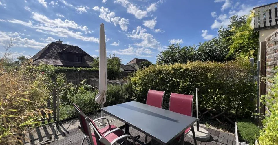 Charaktervolles Dorfhaus mit Garten und geräumigen Räumen – Foto 17 von 26