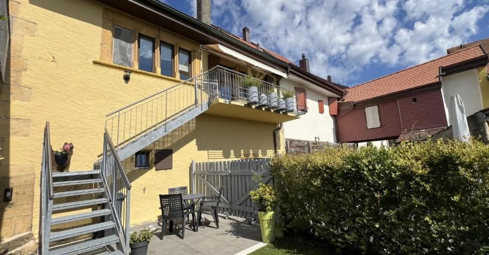 Charaktervolles Dorfhaus mit Garten und geräumigen Räumen – Foto 15 von 26