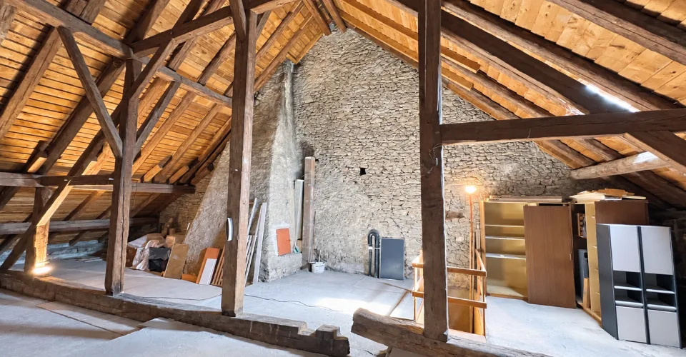 Charaktervolles Dorfhaus mit Garten und geräumigen Räumen – Foto 26 von 26