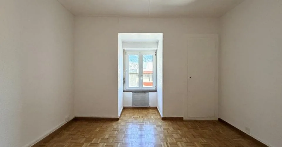 A louer appartement 4.5 pièces au 4ème étage