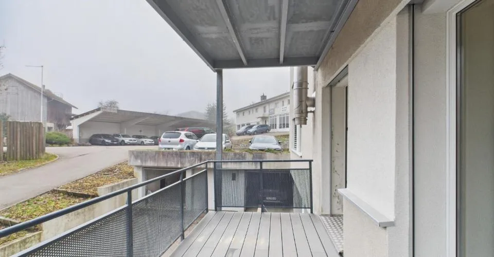 Gemütlicher Schwedenofen und Terrasse mit Garagenbox inklusive