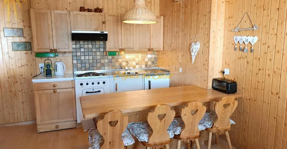 À louer pour la saison d'hiver 26/27, ce cosy appartement 2.5 pièces au centre de Crans ! – Foto 4 von 22