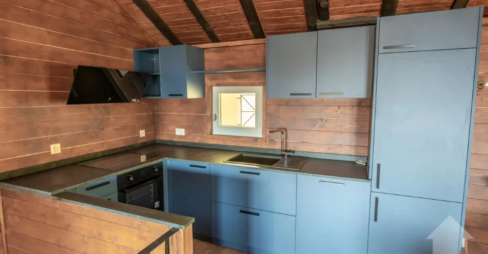 Maison mitoyenne refaite à neuf : calme, vue et ensoleillée – photo 23 sur 25