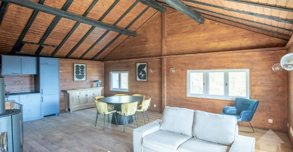 Maison mitoyenne refaite à neuf : calme, vue et ensoleillée – photo 22 sur 25