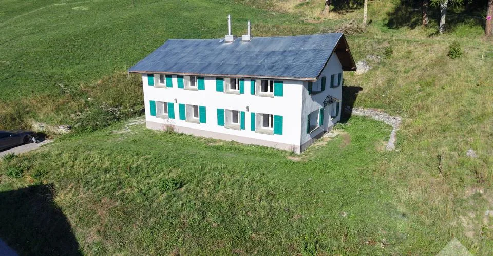 Maison mitoyenne refaite à neuf : calme, vue et ensoleillée – photo 14 sur 25