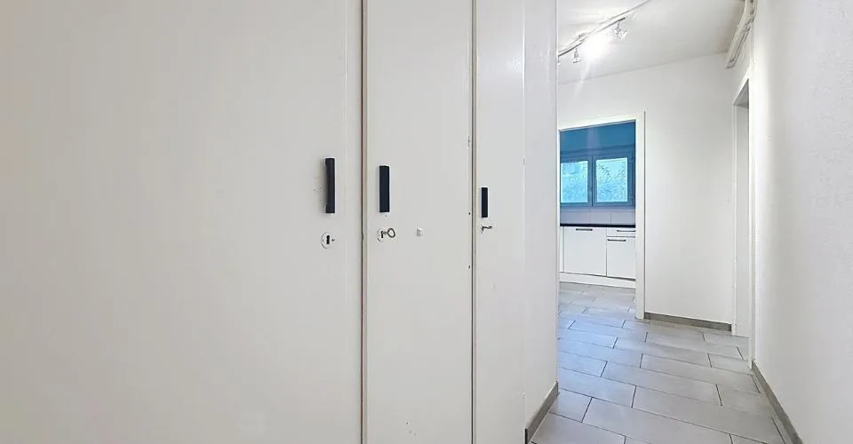 3 ½ PIECES - Close to the train station!