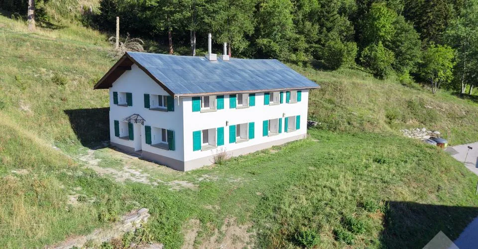 Maison mitoyenne refaite à neuf : calme, vue et ensoleillée – Foto 15 von 24