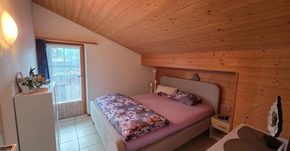 2.5 Zimmer Attikawohnung in Trin Mulin – Foto 25 von 34