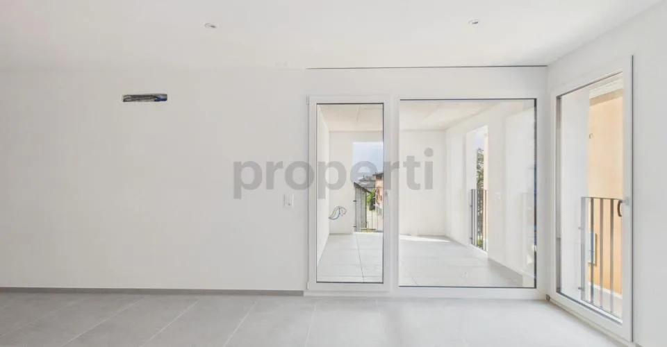 Appartement mansardé moderne 3.5 pièces avec parking et cave, Biasca – photo 15 sur 26