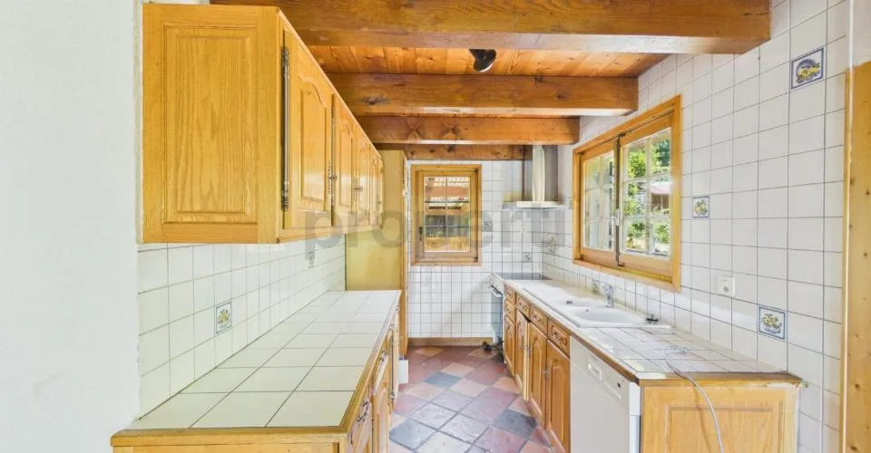 Dorfhaus mit 3 Wohnungen (2x 3,5 Zimmer und 1x 2,5 Zimmer) in absoluter Ruhe – Foto 18 von 26