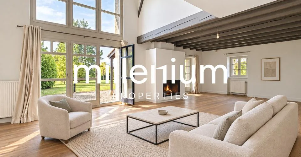 Exceptional 18th-Century Property with Indoor Swimming Pool, Wellness