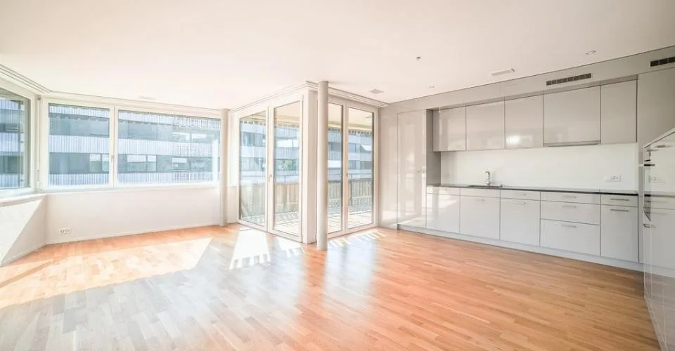 Apartment seeks single