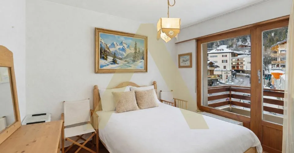 Spacieux et lumineux appartement en plein centre – Foto 7 von 13