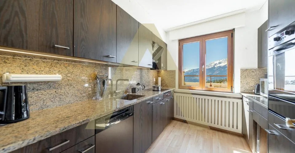 Magnifique Duplex au centre de la station avec vue panoramique – Foto 4 von 13