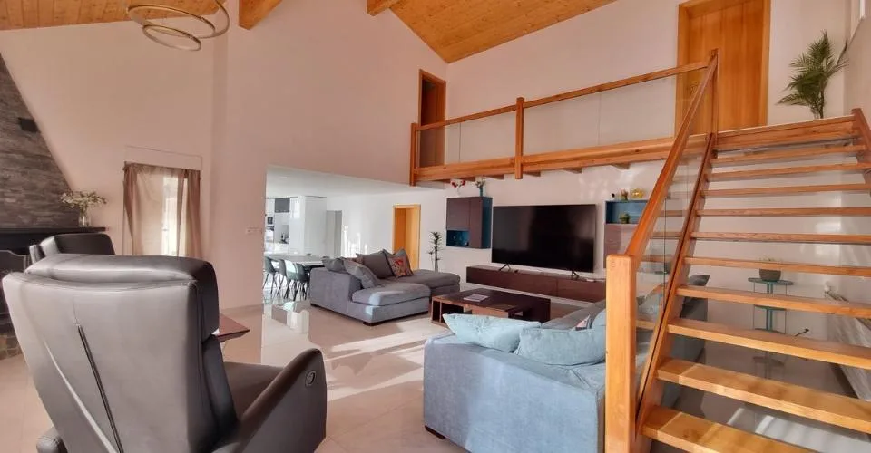 Maison entièrement rénovée à Bluche - seulement à 10 min en voiture de Crans- Montana - Ref. 1007-652 – Foto 8 von 26