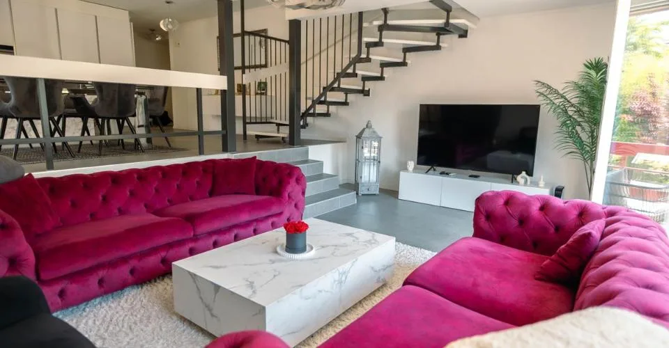 Raro! Triplex mansardato ristrutturato di 6 pezzi, vicino al centro – foto 6 di 26