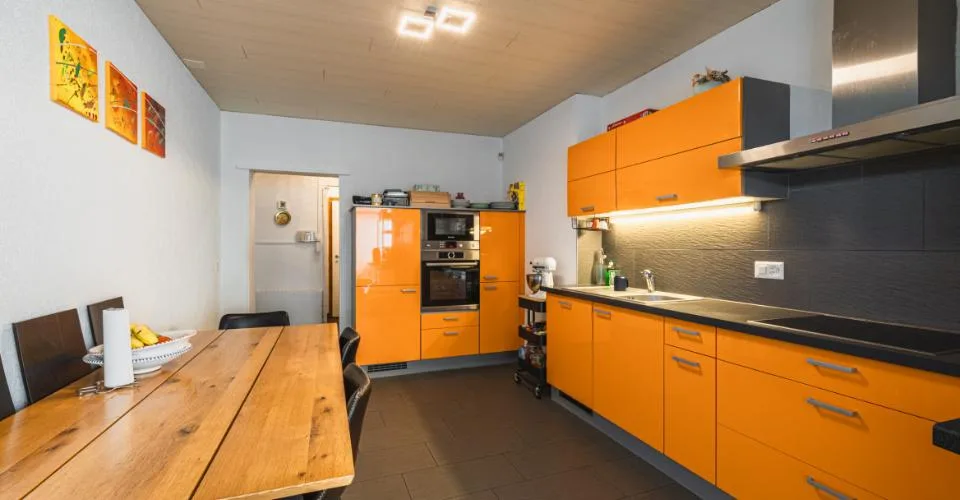 HAUS MIT BAUPOTENZIAL IN CHAVORNAY – Foto 9 von 24