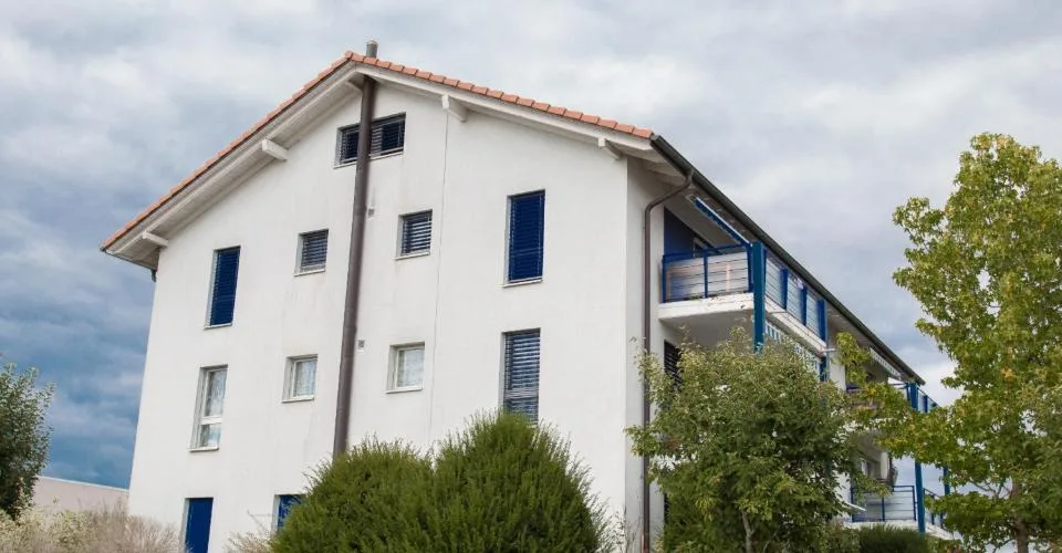 Appartement de 3.5 pièces au rez-de-chaussée