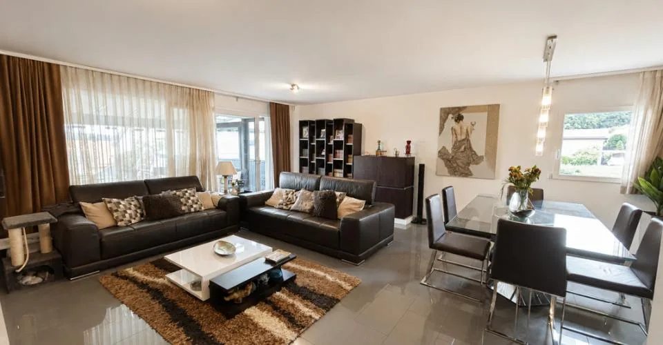 Villa mitoyenne de 5.5 pièces – Foto 8 von 13
