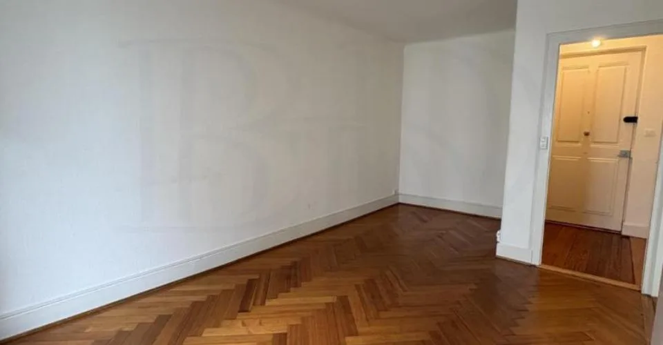 Appartement de 2 pièces au 5ème étage – Foto 2 von 5
