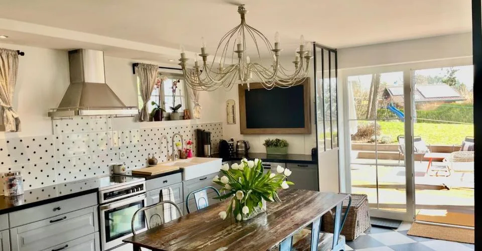 Maison familiale de charme, rénovée, 4 chambres, 2 salons, OPPORTUNITE A SAISIR ! – photo 3 sur 7