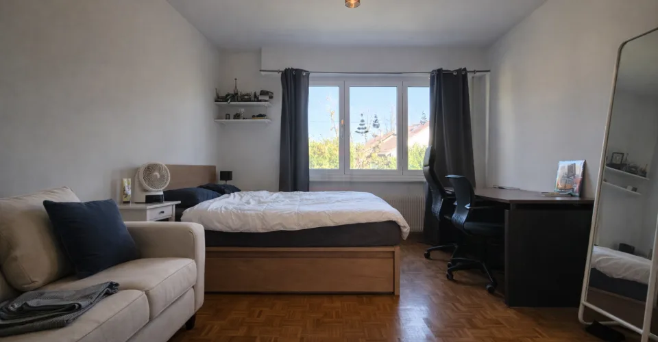 Élégante villa familiale avec grand jardin plat et fort potentiel à Founex – photo 25 sur 26