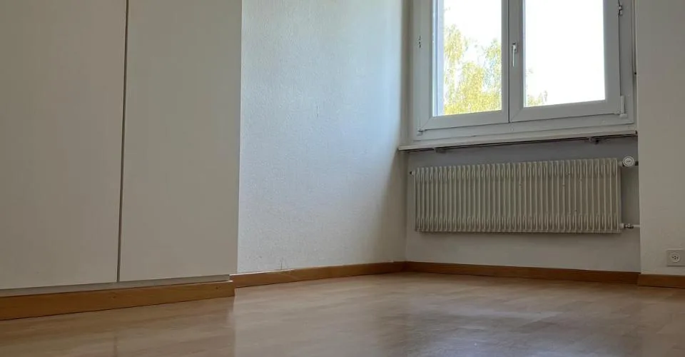 Bright 4.5-room apartment with a view in La Neuveville – photo 7 of 10