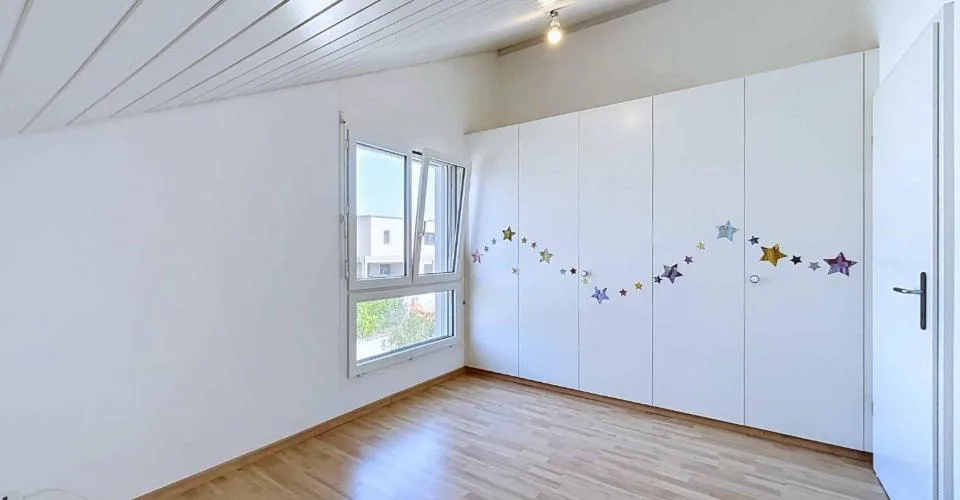 Family house in a quiet location with an open view of the countryside – photo 7 of 26