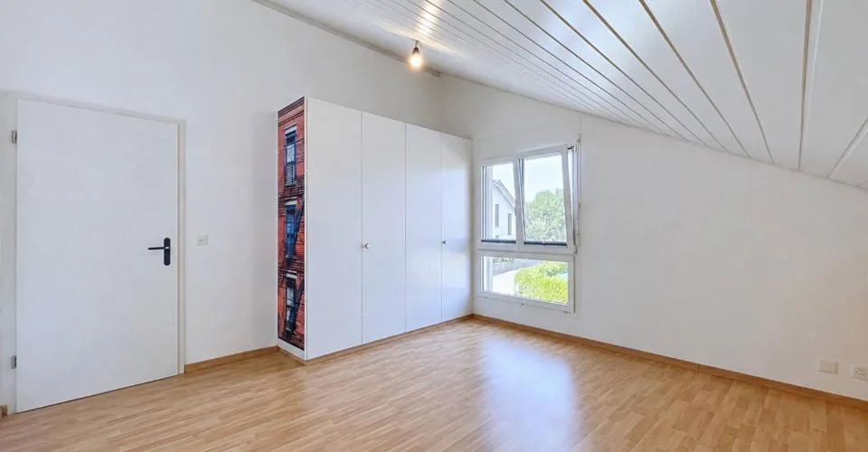 Family house in a quiet location with an open view of the countryside – photo 8 of 26