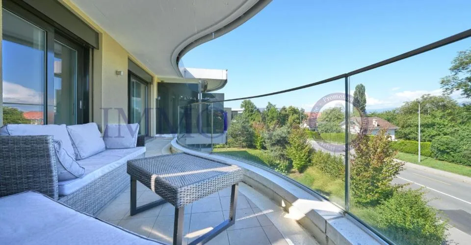 Moderne Wohnungen mit hohem Standard und Balkon-Terrasse in der Nähe des Sees – Foto 10 von 26