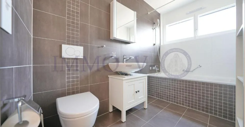 Moderne Wohnungen mit hohem Standard und Balkon-Terrasse in der Nähe des Sees – Foto 15 von 26
