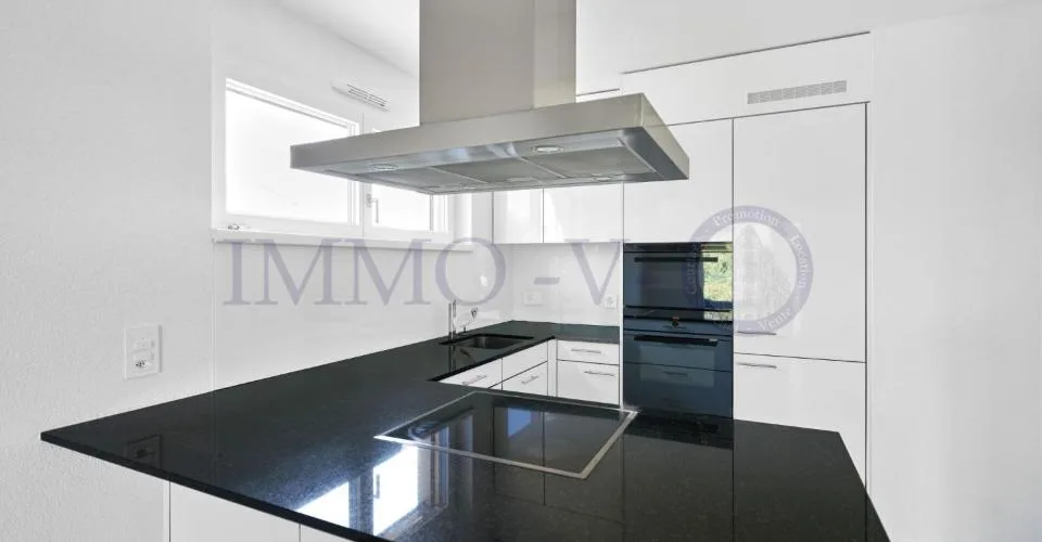 Moderne Wohnungen mit hohem Standard und Balkon-Terrasse in der Nähe des Sees – Foto 13 von 26