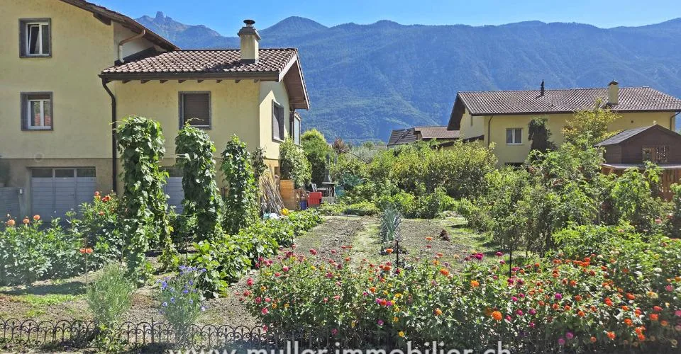 Grande proprietà con 2 appartamenti a Fully – foto 13 di 13