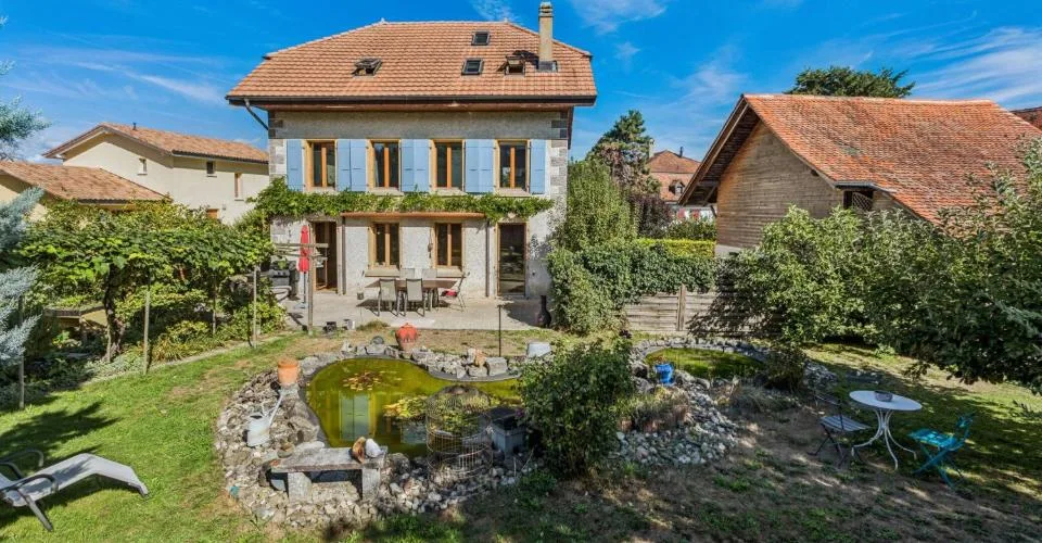 Maison individuelle pleine de charme avec jardin bucolique et poten... – photo 2 sur 14