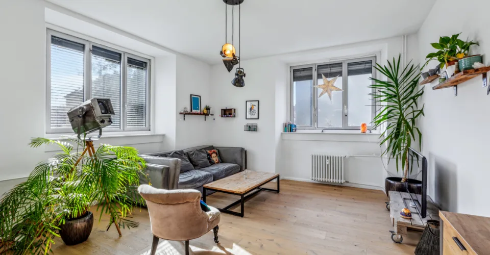 La Chaux-de-Fonds, spacieux appartement de 3,5 pièces (105 m2) avec place de parc extérieure – photo 16 sur 20