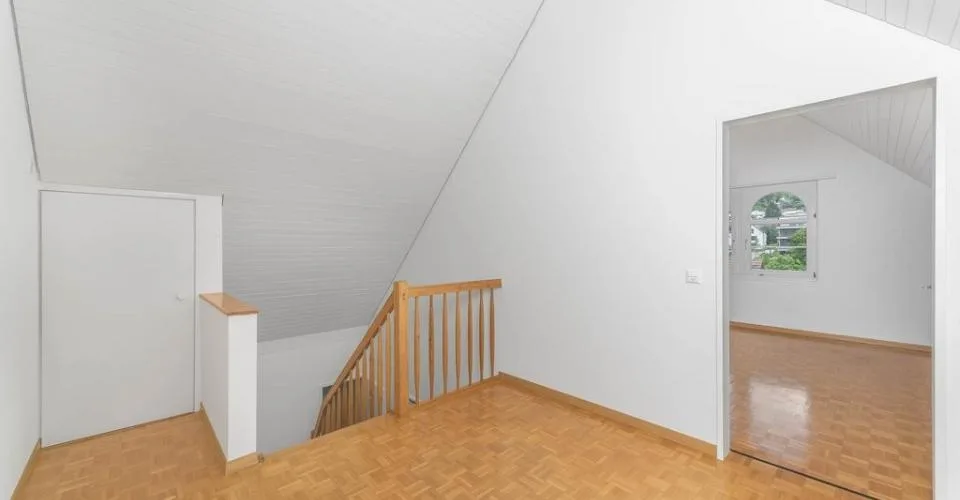 2.5-Zimmer-Wohnung in Aesch ZH zu vermieten