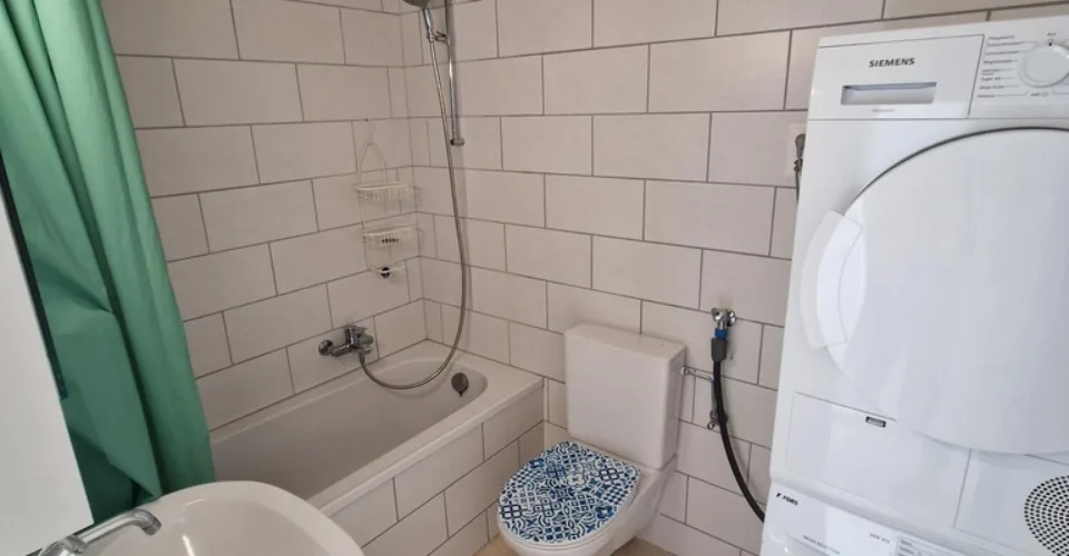 Un bâtiment nouvellement isolé avec votre terrasse sur le toit