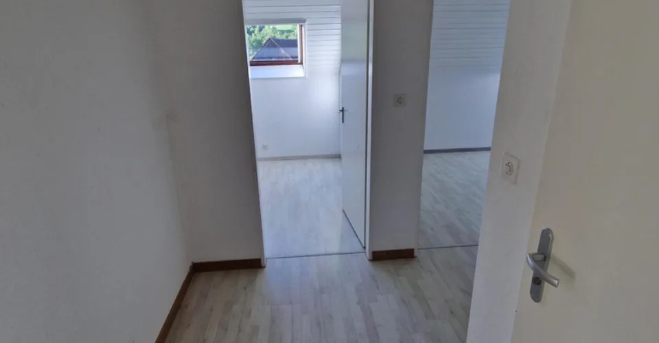 Un bâtiment nouvellement isolé avec votre terrasse sur le toit