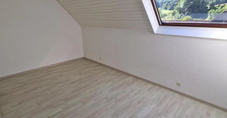 Un bâtiment nouvellement isolé avec votre terrasse sur le toit