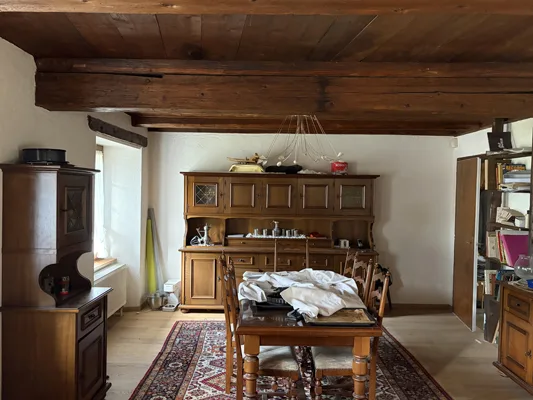 Grande maison comprenant 2 appartements, avec en plus, un excellent potentiel à mettre en valeur – Foto 5 von 19