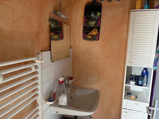 Grande maison comprenant 2 appartements, avec en plus, un excellent potentiel à mettre en valeur – Foto 14 von 19