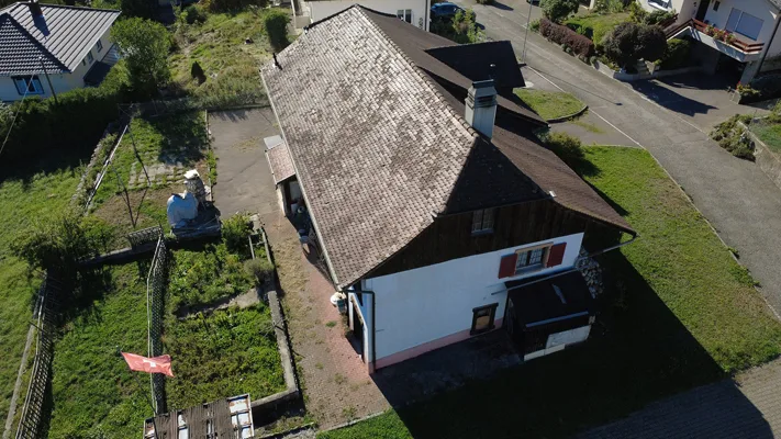 Grande maison comprenant 2 appartements, avec en plus, un excellent potentiel à mettre en valeur – Foto 18 von 19