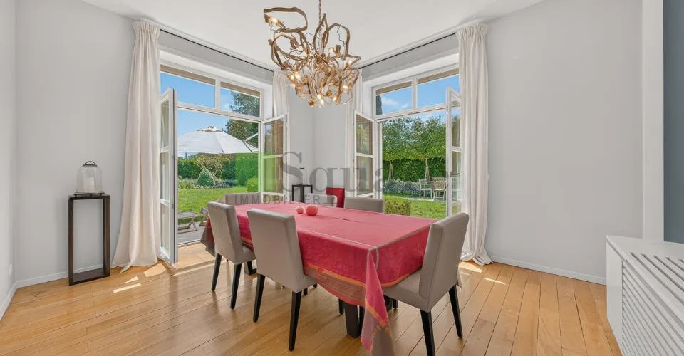 Prächtige Einzelvilla mit 7 Zimmern und Garten – Foto 21 von 26