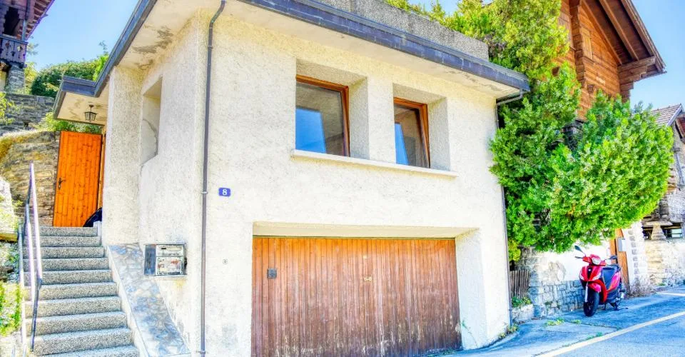 ESCLUSIVITÀ Casa di villaggio caratteristica con grande potenziale – foto 30 di 30