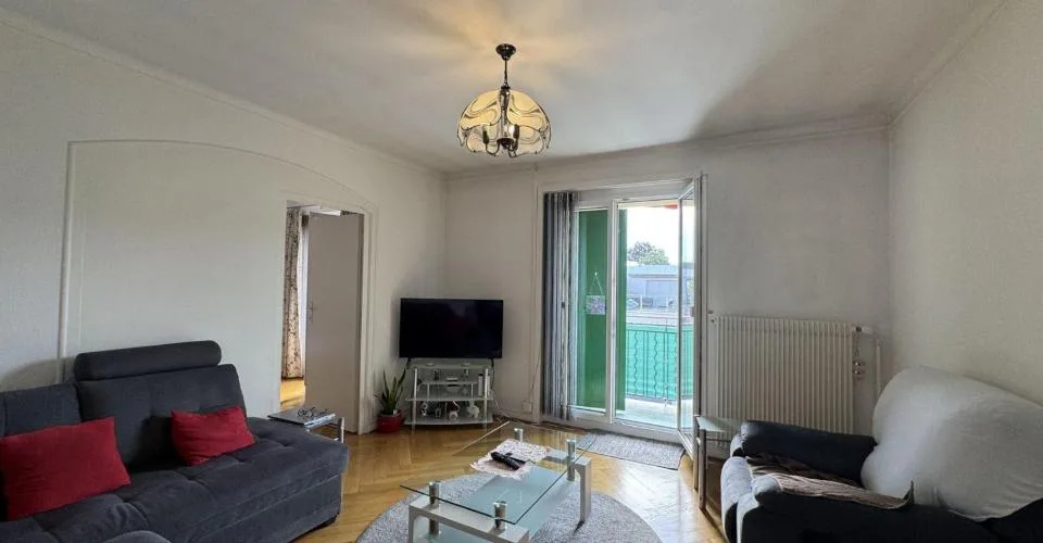 Appartement de 4 pièces et poste de conciergerie
